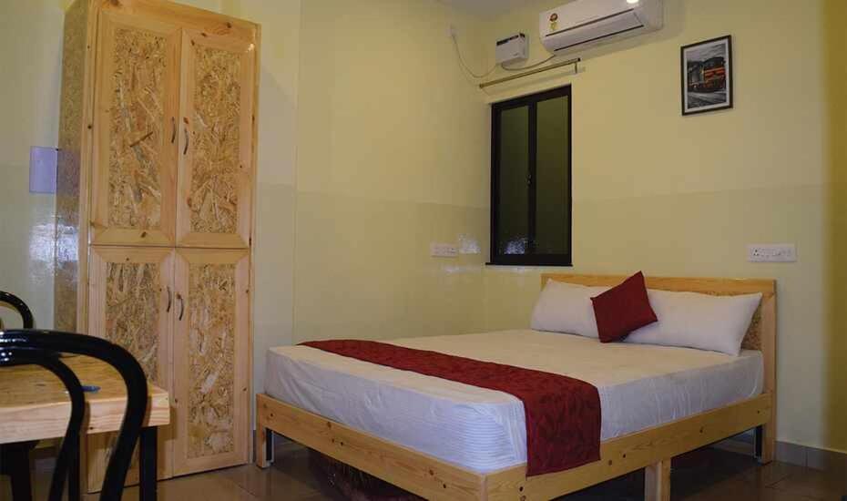 Chaplin Hotel Pondicherry Exterior foto