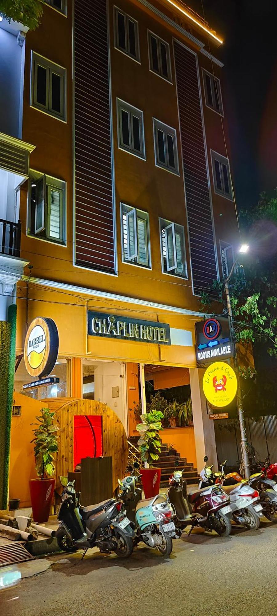 Chaplin Hotel Pondicherry Exterior foto